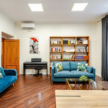 Colosseum Big 4 Bdr Ac With Terrace