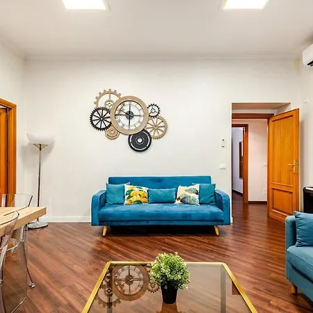 Colosseum Big 4 Bdr Ac With Terrace *