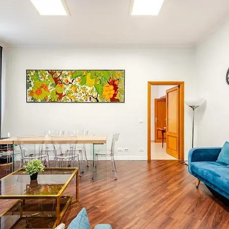 Colosseum Big 4 Bdr Ac With Terrace