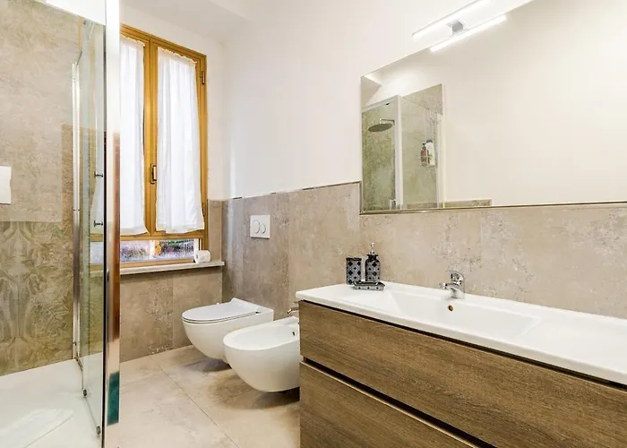 Colosseum Big 4 Bdr Ac With Terrace *